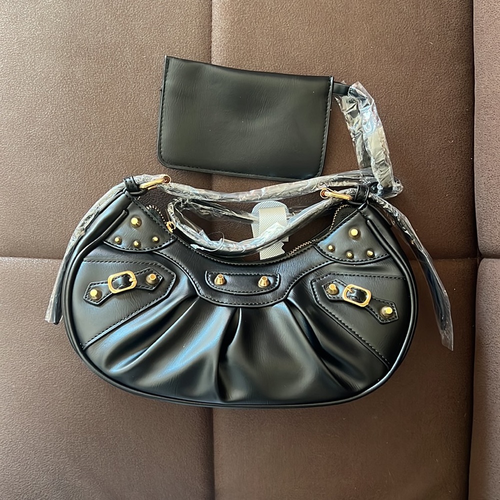 Handbag - Picture 6 of 6